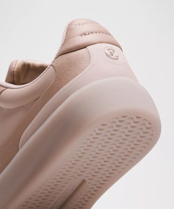 Women’s Cityverse Sneaker in Mushroom