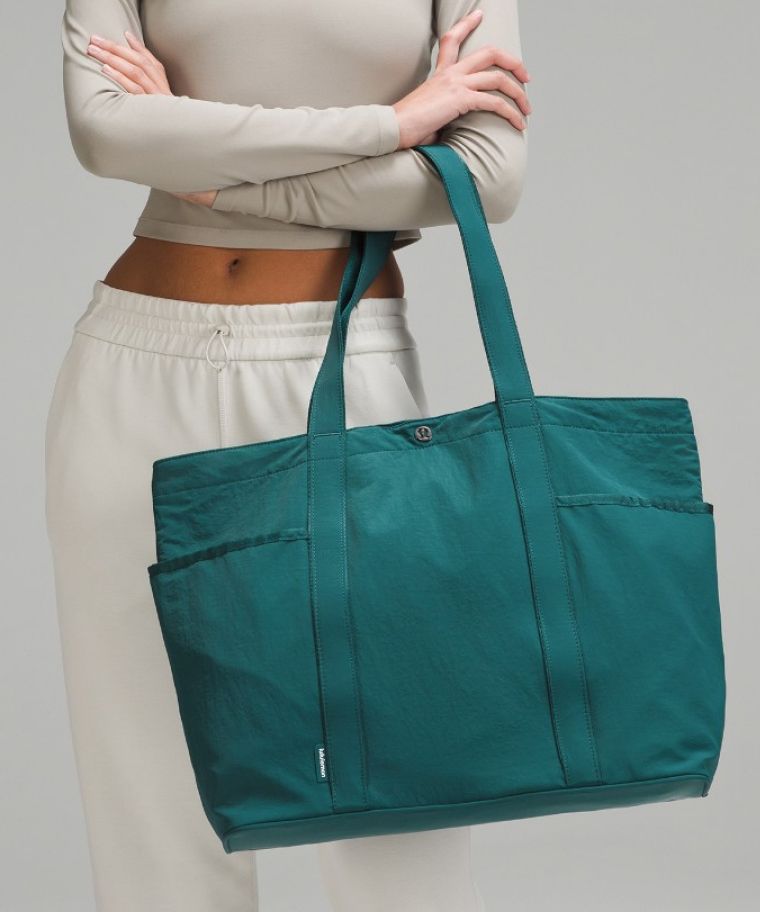 Daily Multi-Pocket Tote Bag 20L