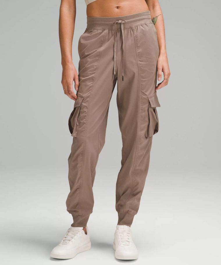 Dance Studio Relaxed-Fit Mid-Rise Cargo Jogger