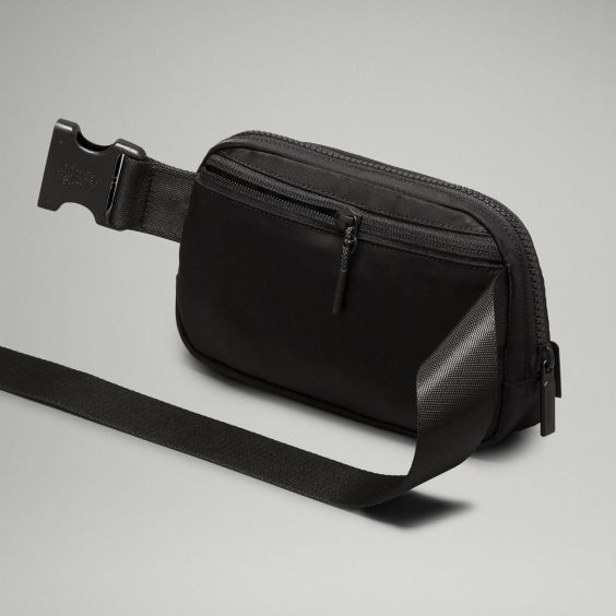 Shop Everywhere Belt Bag