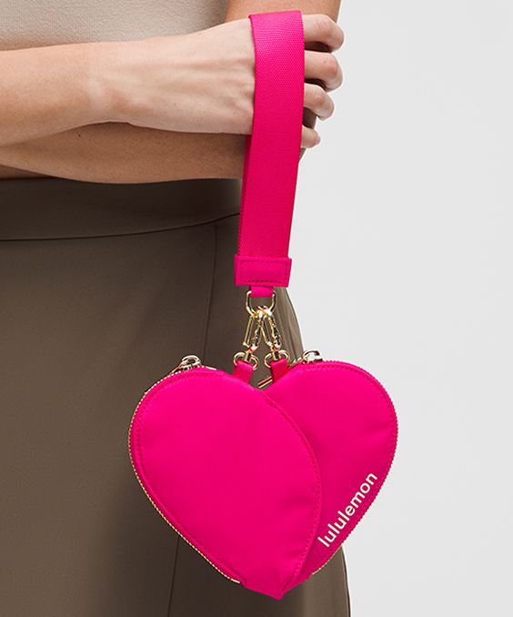 Dual Pouch Wristlet Heart